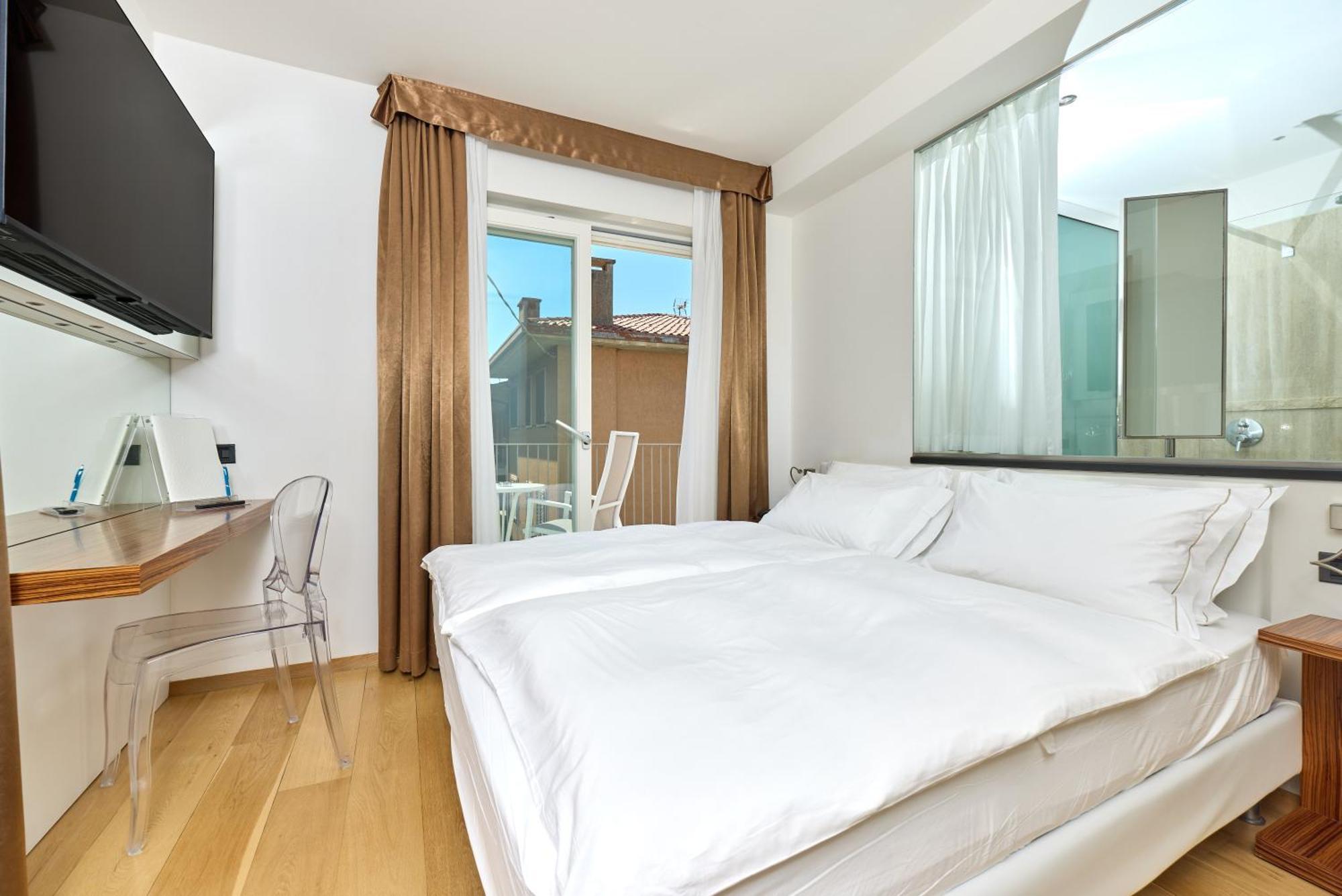Capri Hotel 3*