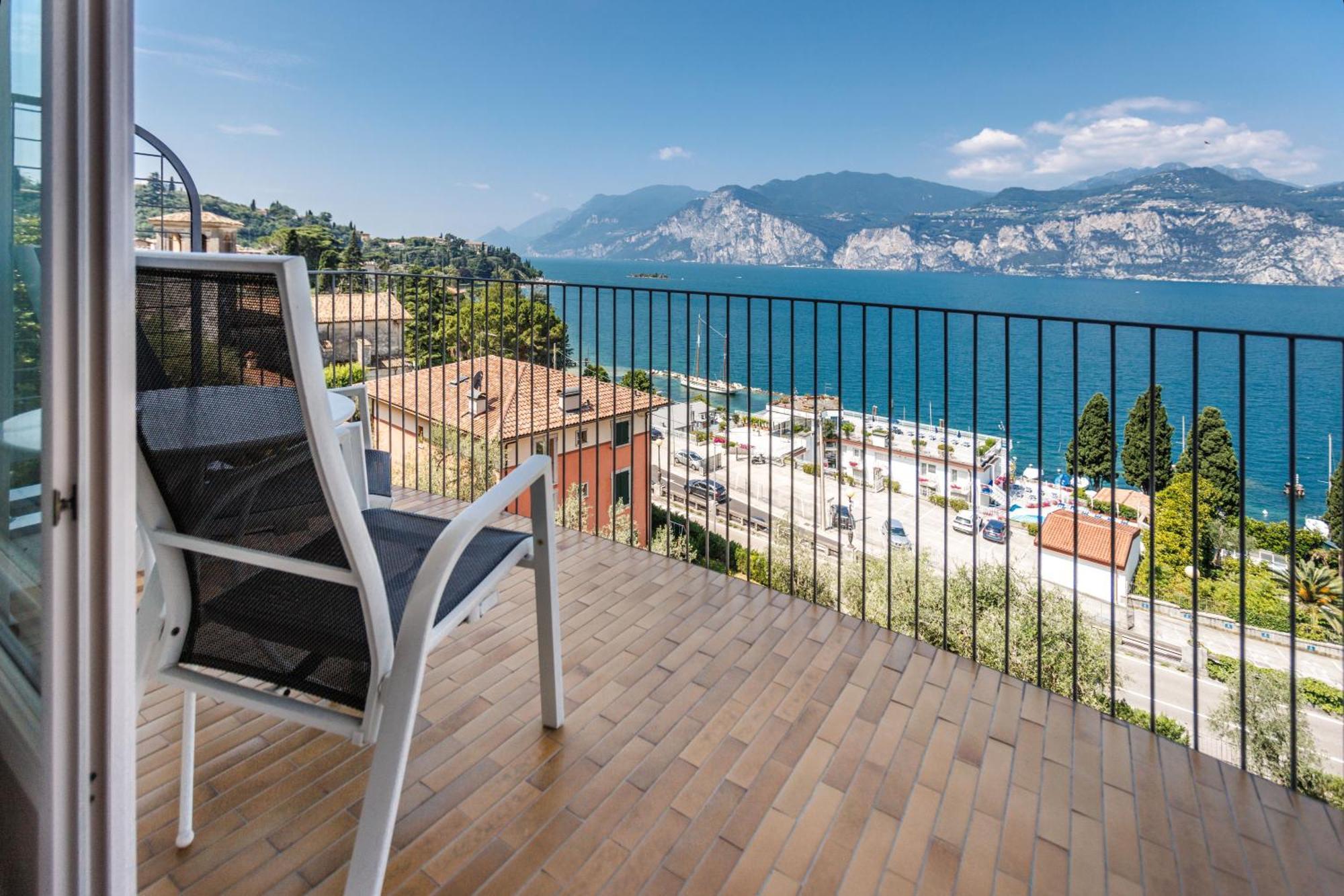 Capri Hotel 3*